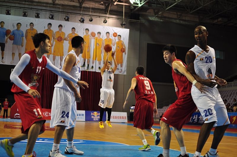 华彬快消品集团&篮协战略合作 华彬快消品集团&篮协战略合作